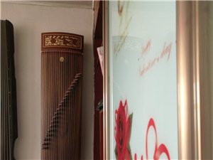 出售敦煌古筝 赠送指甲 书  2000元